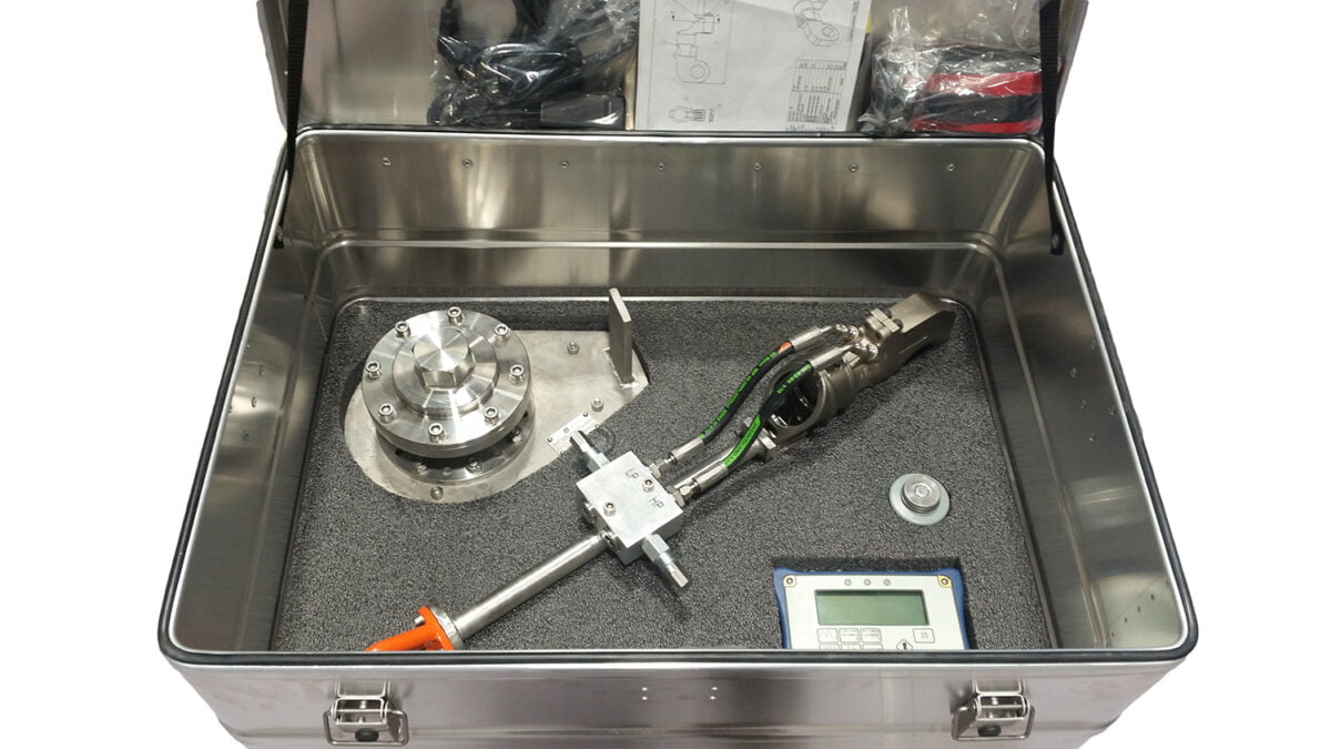 Torque wrench for ROV operations